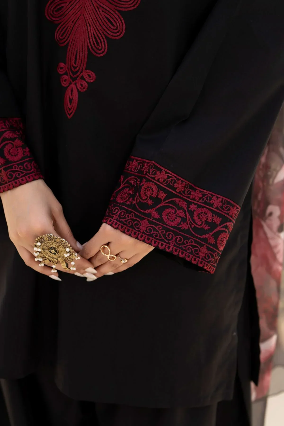 Noore 3PC Stitched Outfit - Image 3