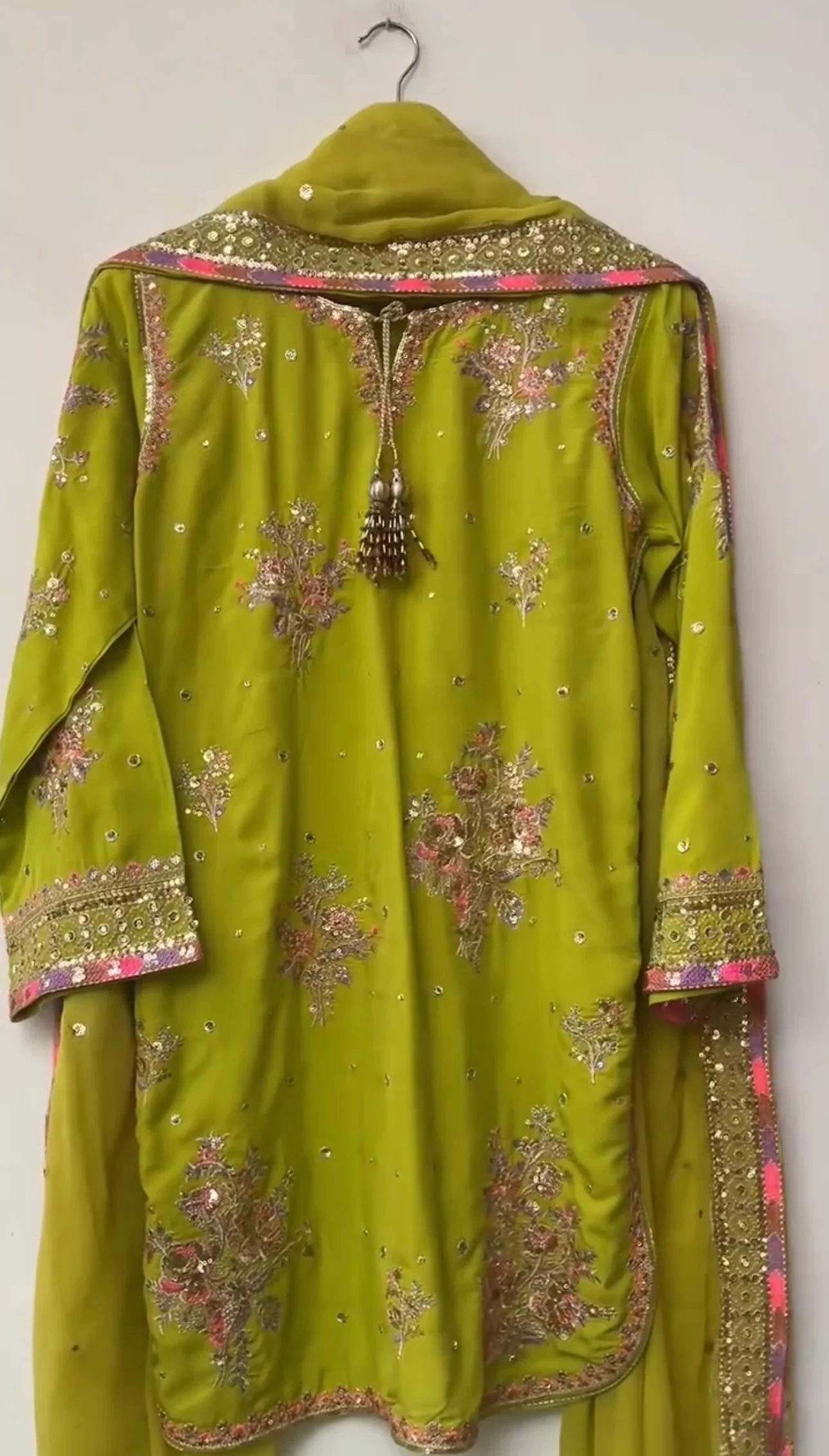 Omara three piece - Image 4
