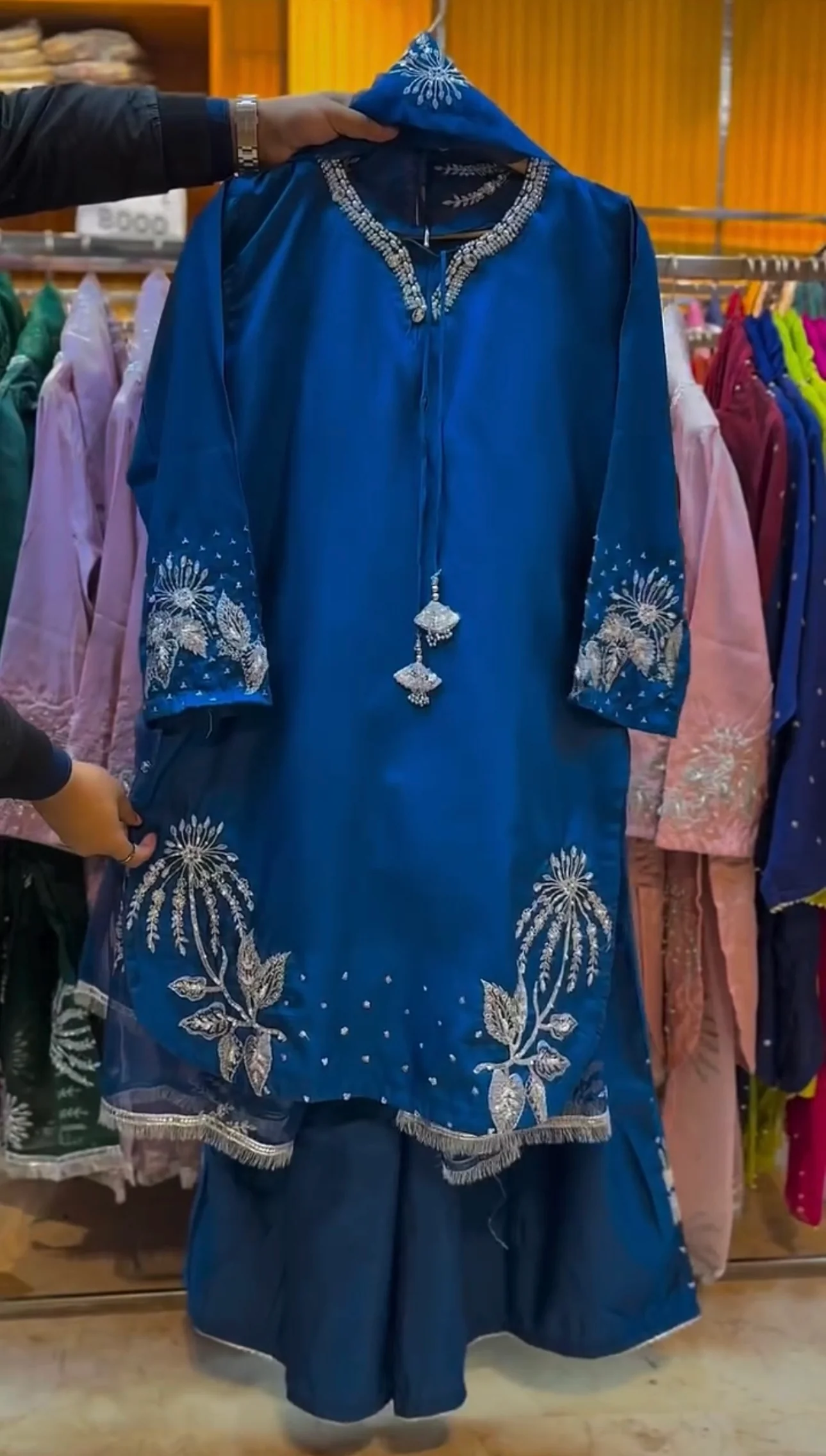 Zaibba Embroidered 3Pc - Image 2